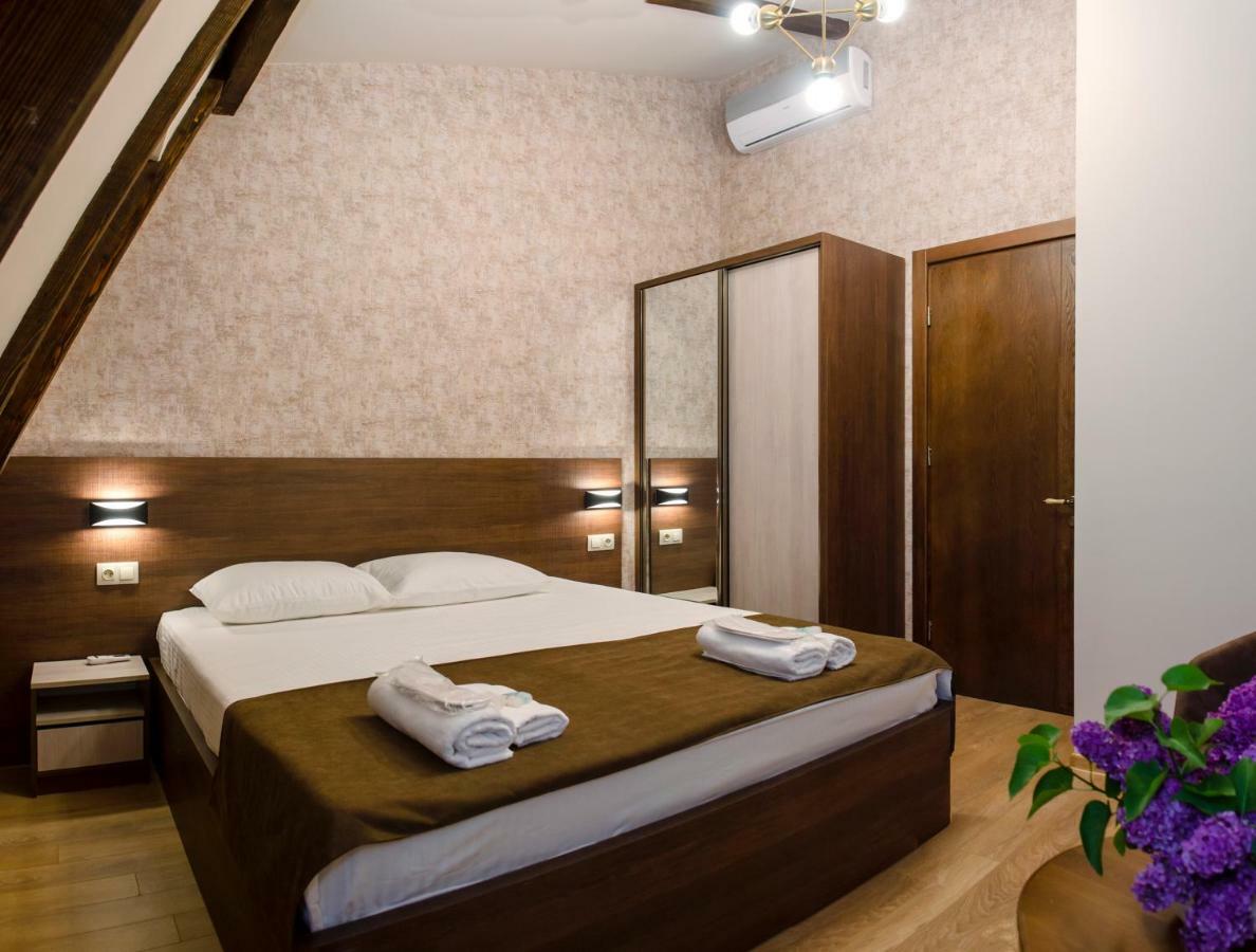 Home@97 On Aghmashenebeli Avenue Tbilisi ภายนอก รูปภาพ
